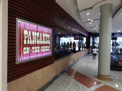 -Pancakes on the rocks(Darling Harbour)