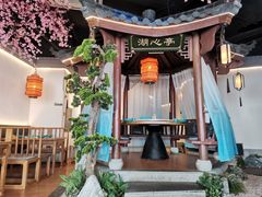 -荷塘秋月·本帮江浙菜(国权路店)