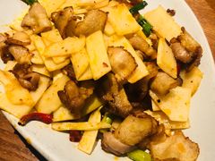 -云海肴·汽锅鸡·云南菜(天山百盛优客店)