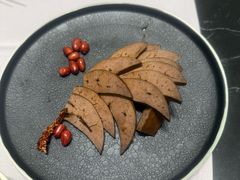 -红鼎豆捞·非遗鲍皇汤火锅(宝丰路店)