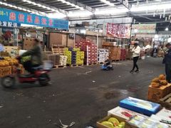 -上海龙吴水胜海发市场