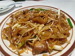 干炒牛河-花腩清汤牛腩