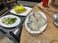鲜嫩多汁的蚝-濠轩阁特色生蚝火锅总店