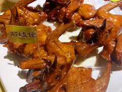 招牌烤乳鸽-石岐佬中山菜馆(张溪店)