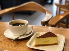 -焙丽拾光(麦凯乐直营店)