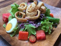 烤猪肉沙拉-Naughty Nuri’s Phuket
