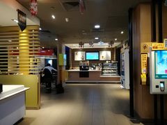 -麦当劳(海岸城店)