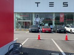 -TESLA 特斯拉(北京南四环中路特斯拉中心)