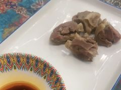 -乡村馕坑肉·烧烤·新疆菜·本地人更爱吃(阿勒泰首店)