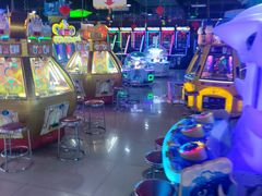 -直通车欢聚中心(崇州万达店)