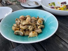 -MONICH牛排融合餐厅(和义大道购物中心店)