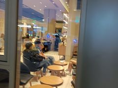 用餐区-星巴克(武汉光谷青年汇店)