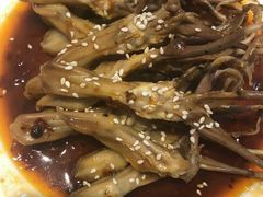 -臻鲜燕海鲜融合餐厅(金陵style店)
