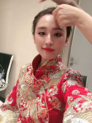 -艾米丽婚纱礼服