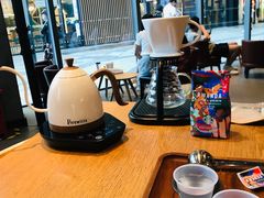 -星巴克臻选(郑州中原万达店)