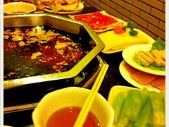 -山城年华老火锅(玉林店)