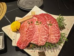 -山川小町·极番烧肉(新地假日广场店)