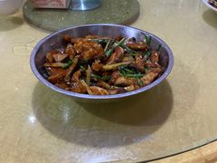 -鲤鱼塘农家山庄