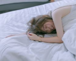-onlygirl摄影美学馆高端定制(江滩店)