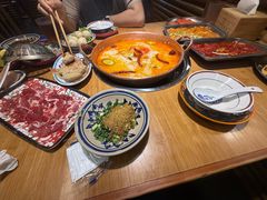 -洱火云南酸菜牛肉火锅(石景山当代商城店)