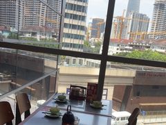 -潮界(LU·ONE凯德晶萃广场店)