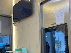 -白玉兰食品甜凤店(合生汇店)