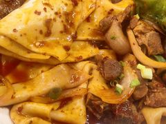 胡羊焖饼-老钟家烤羊排·敦伊阁清真餐厅胡羊焖饼
