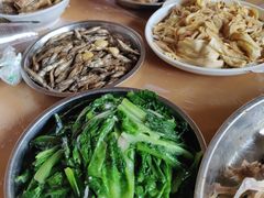 炒油麦菜-满記土窑烧鷄波浪山莊