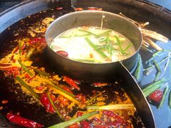 -渝涯重庆豆花老火锅(中赢国际店)
