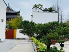 -龙华寺