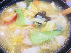-金陵杨胖子·砂锅麻辣烫(金轮新天地店)