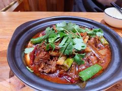 -老滇山寨•云南特色菜•地方菜•民族风情歌舞表演(金碧店)