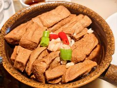 -吴越荣记苏州菜·松鼠桂鱼100%活鱼现做(月光码头店)