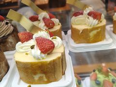 -罗森尼娜(德思勤店)
