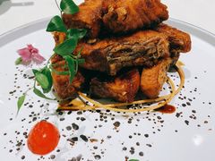 本帮熏鱼-蝶园·装修中(BFC外滩金融中心店)