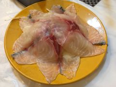 -鲜入围煮花胶鸡海鲜火锅