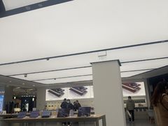 -华为授权体验店(中山公园来福士)