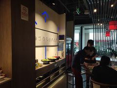 -尚尚仙·酸汤猪手·猪肚鸡火锅(华联万柳购物中心店)