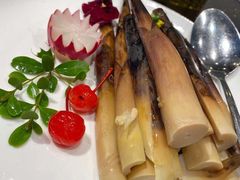 江南手剥笋-川旺角川粤融合菜•海景餐厅(星海广场店)