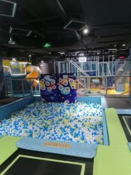 -反弹蹦床公园·亲子乐园·团建·派对(青岛融创茂店)