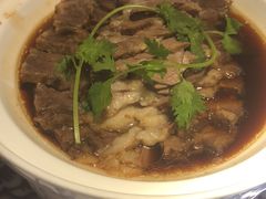 -卢大鲜鱼头捞饭(美利广场店)