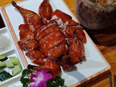 -老滇山寨•云南特色菜•地方菜•民族风情歌舞表演(金碧店)