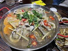 -蚝美人·生蚝海鲜烧烤(茶花园店)