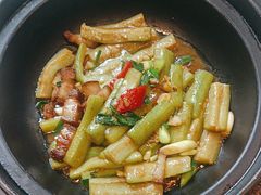 -江城小馆陕南妈妈菜·全球旅行餐厅(钟楼店)