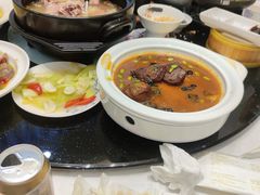 -香山湖家家宴(中山陵店)