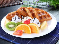 水果冰激凌松饼-自由之丘