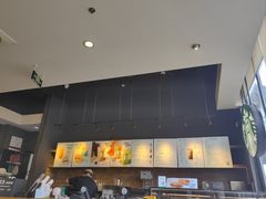 -资和信百货商场