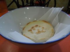硬邦邦的馍-老刘家泡馍·陕西老字号(钟楼广济街店)
