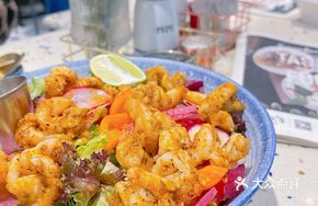 Mediterranean Shrimp Salad