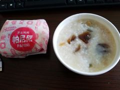 芝士鸡肉帕尼尼-肯德基(磐谷DT店)